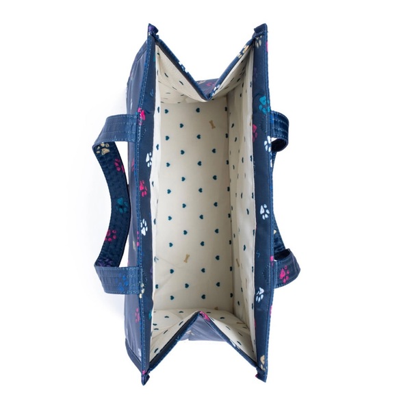🐾 NWT Lug Runner 1 piece Tote in Paws Navy 🐾 - Picture 2 of 4